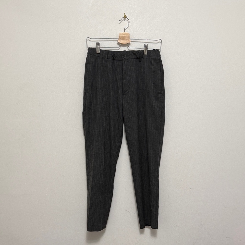 Uniqlo Gray Pin Stripe Ankle Dress Pants
